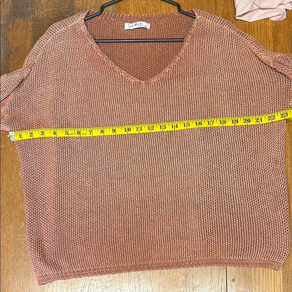 Cozy Knit V-Neck Sweater - Brown - Picture 5 of 6